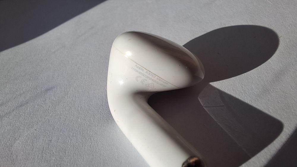 навушник лівий Apple A3053