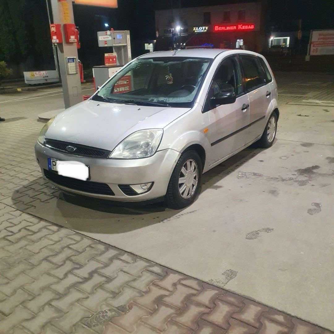 Ford Fiesta 1.4 diesel 5 drzwi klima wspoma, 4l/100km, alumy, sprawny