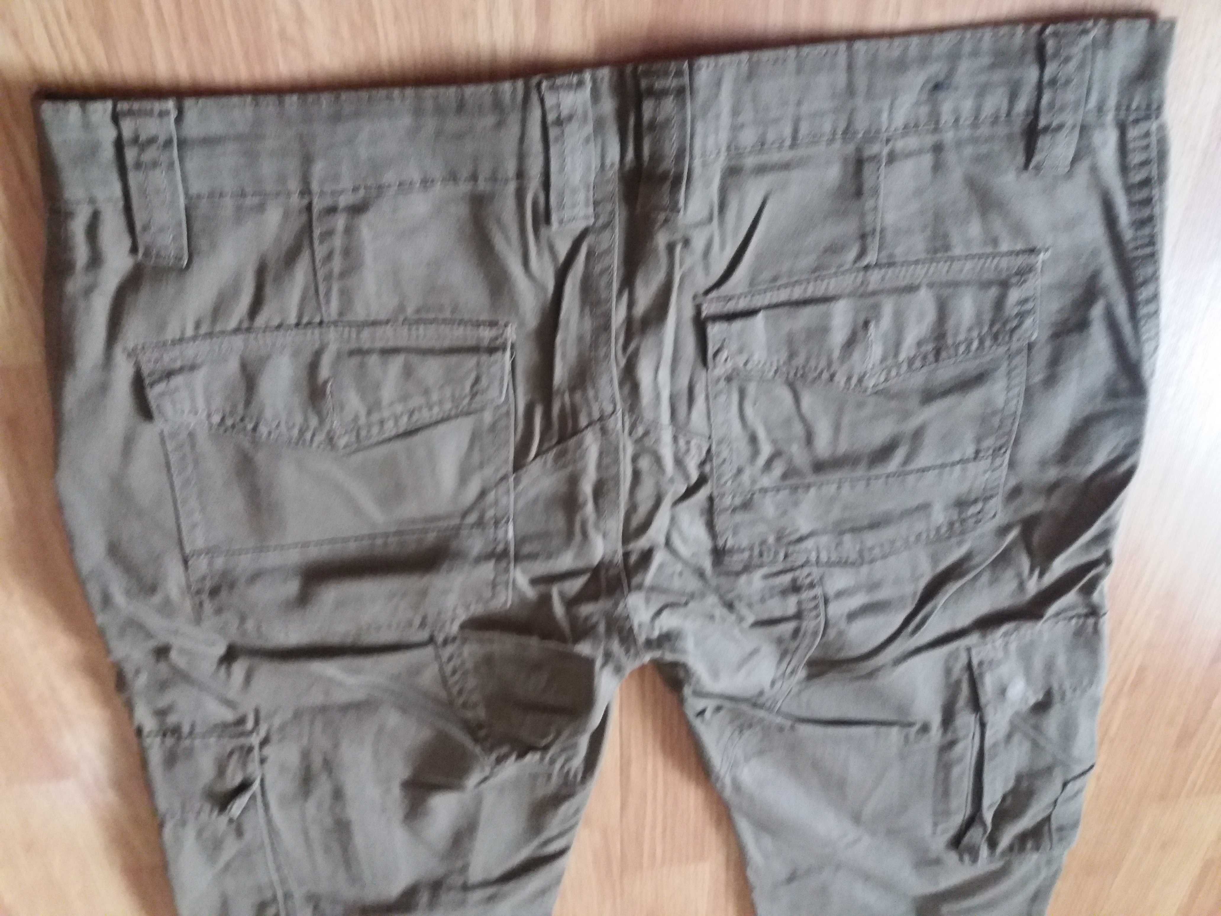 Мілітарі штани хакі Denim Co + slim fit від Reserved