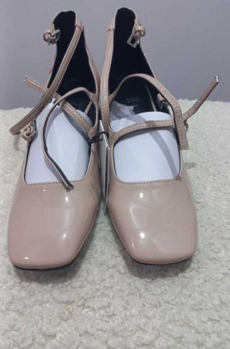 Туфлі в стилі Мері Джейн від Zara