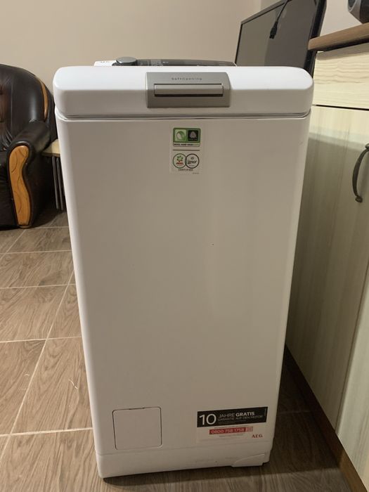 Продам пральну машину пратку  стіралкуAEG