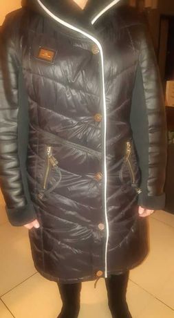 Elisabetta Franchi kurtka/płaszczyk zimowy z kapturem