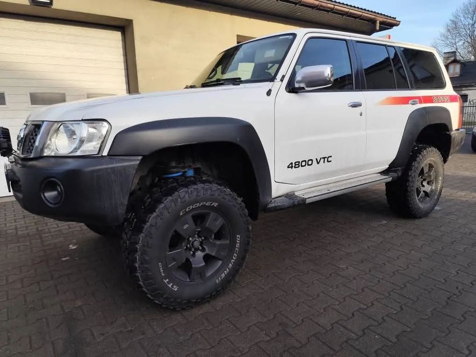 Nissan Patrol Nissan patrol gu4 4800 vtc 4.8 benzyna lpg nie toyota lc