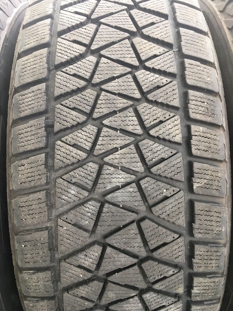 265/65R17 112R Bridgestone Blizzak DM-V2 made in Japan 7-8мм.