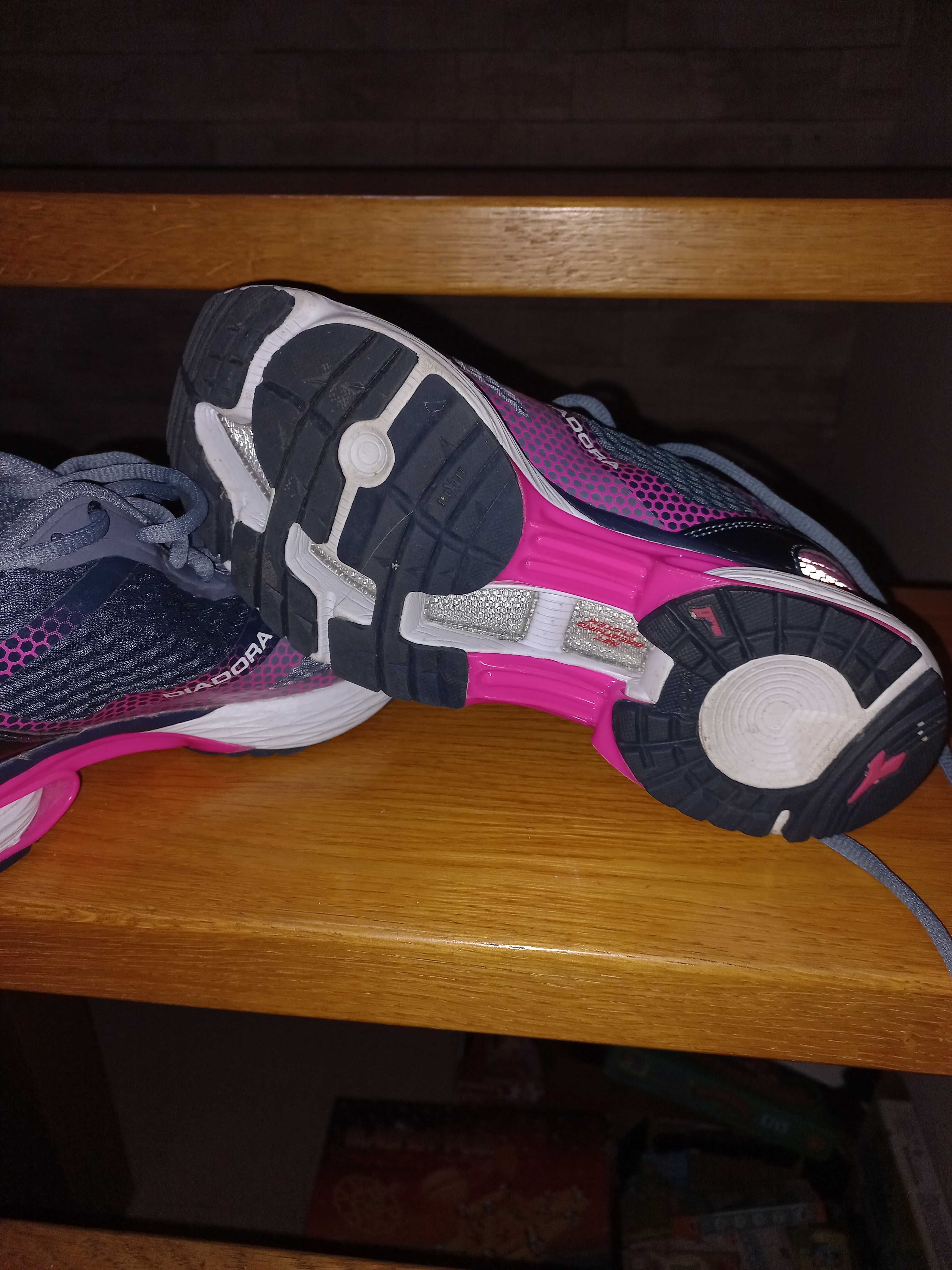 Nowe buty sportowe Diadora rozm. 38