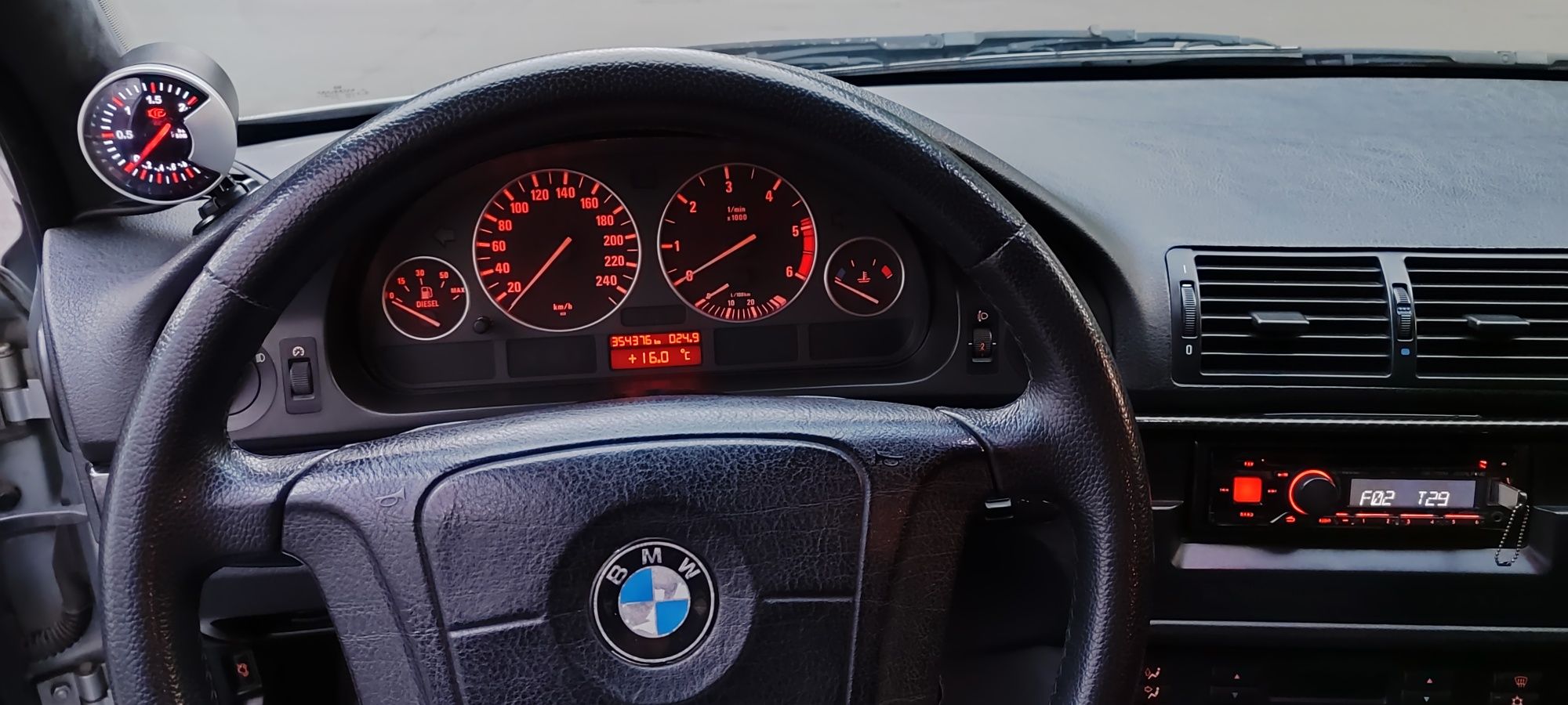 BMW e39 525 tds продам