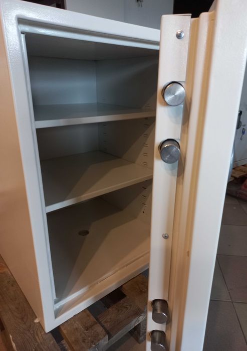 Sejf kasa pancerna Konsmetal, III klasa odporności na włamanie