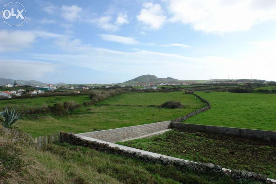Terreno com 6 160 M2 (Vila do Porto - Açores)