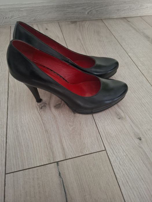 Buty damskie szpilki