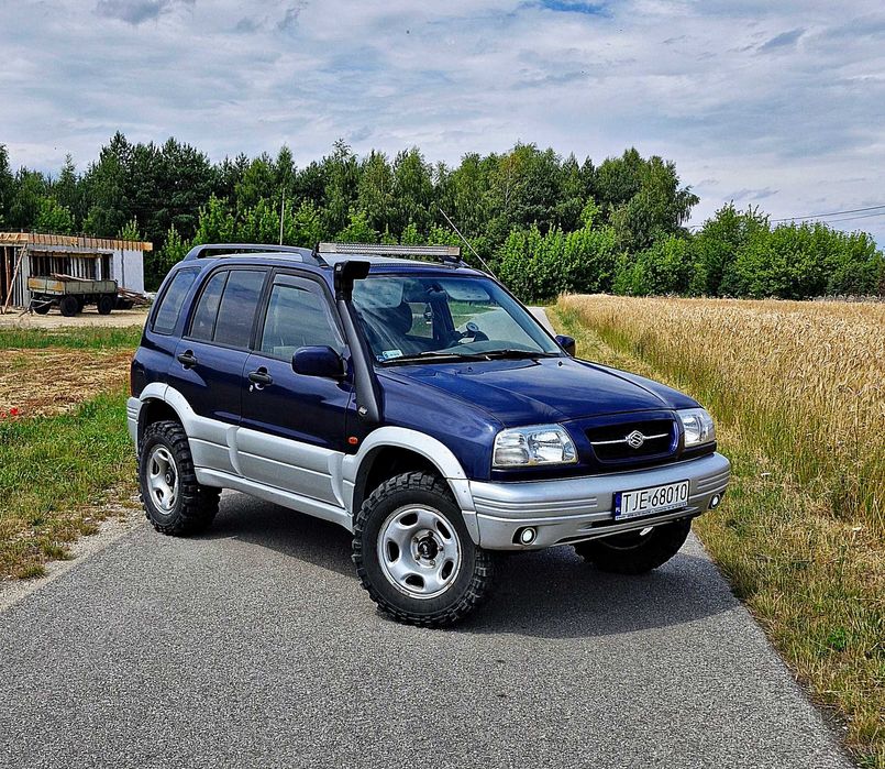 Suzuki Grand Vitara 2,5 V6 LPG Klimatyzacja hak lift