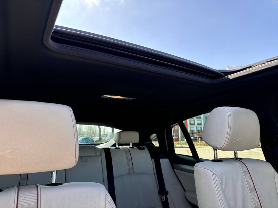 Продам BMW X4 i40M