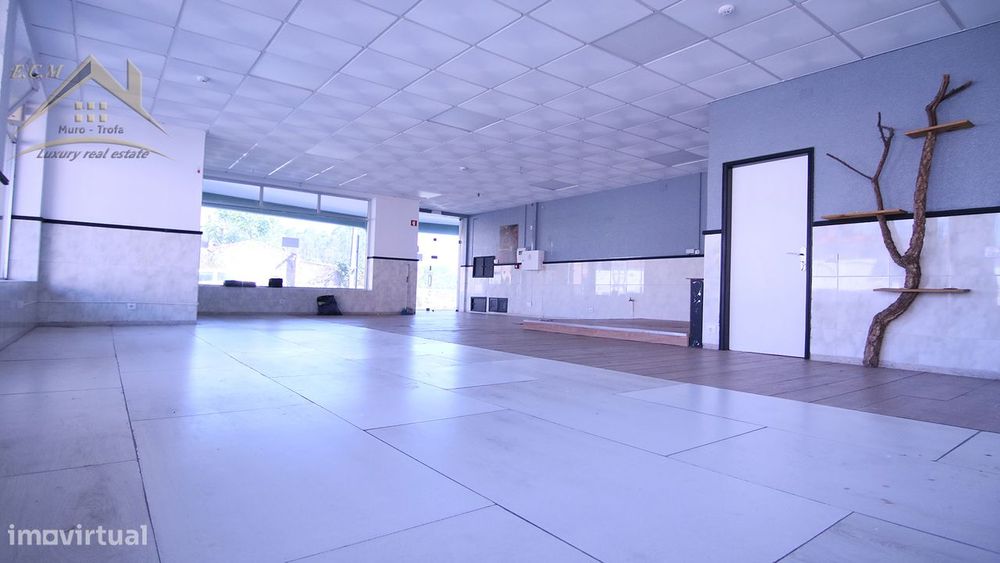 Loja para comercio e serviços Castelo da Maia (S.Pedro de Avioso)