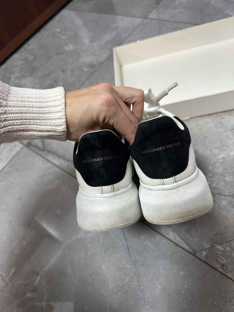 Alexander mc queen 39 sneakersy buty