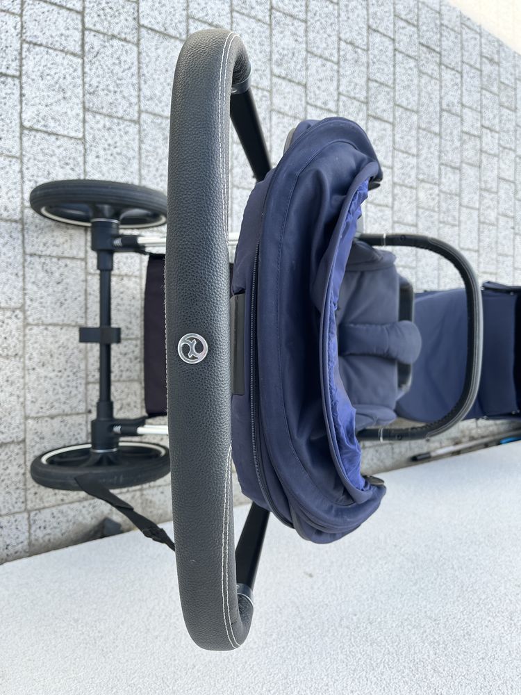 Cybex Priam 2.0 - Midnight Blue Plus