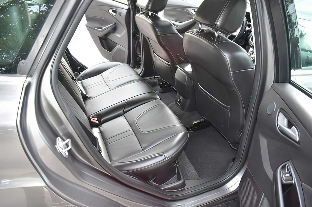 Ford Focus      2014