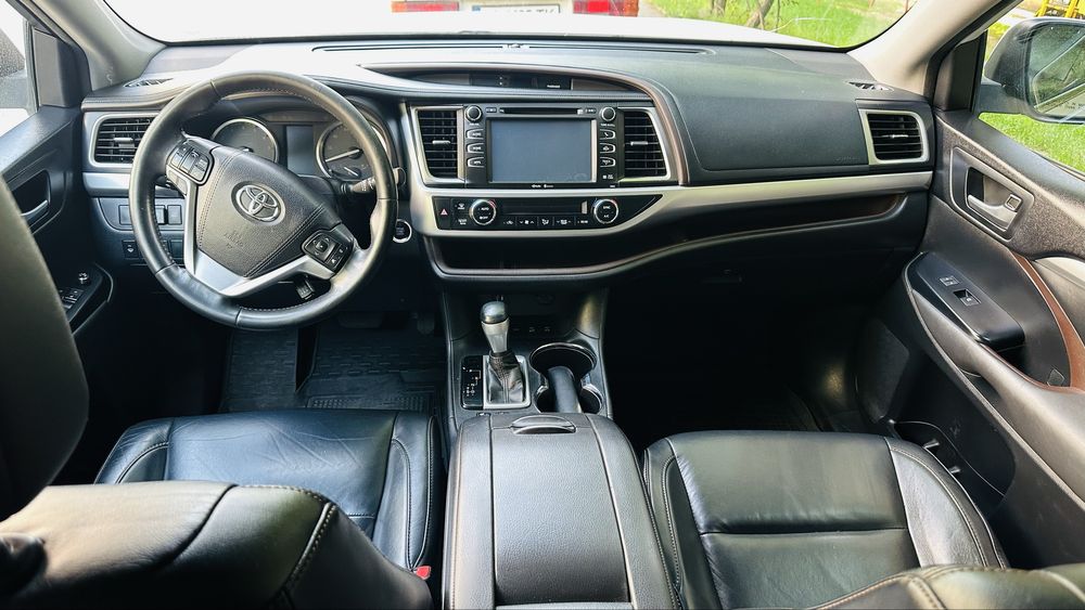 Toyota HIGHLANDER Газ/бензин