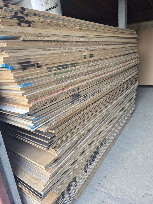 Płyta MDF 19, 8, 6mm oraz HDF 3mm.