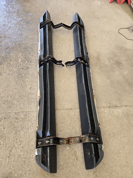 Listwa Progowa Prawa + Lewa Komplet Oryginał
FORD RANGER V LIFT 15-22r