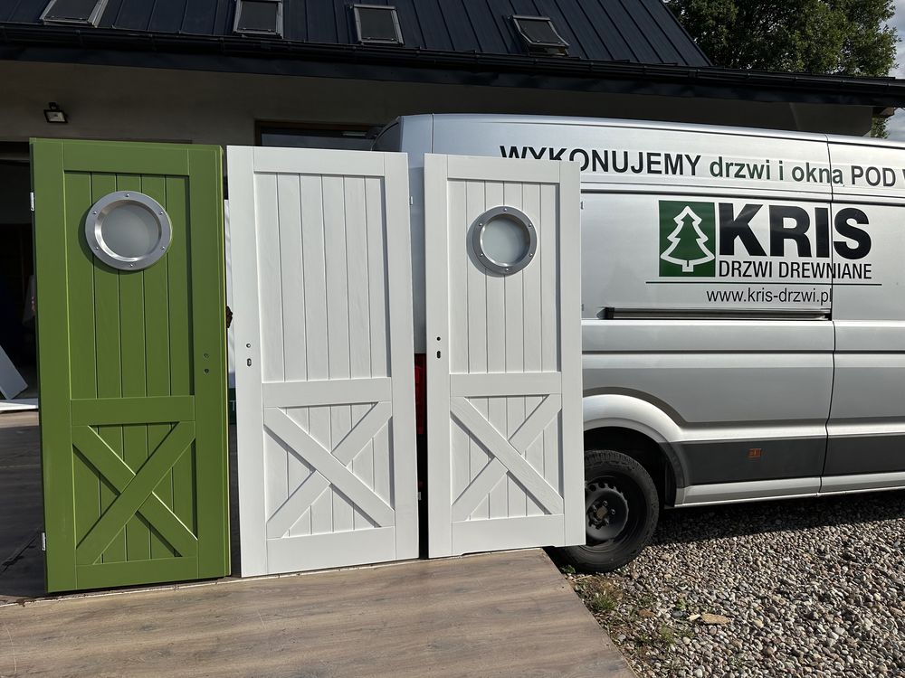 Drzwi wewnętrzne drewniane OD RĘKI zielone białe czarne niebieskie