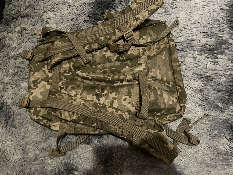 Продам бойовий портфель піксель