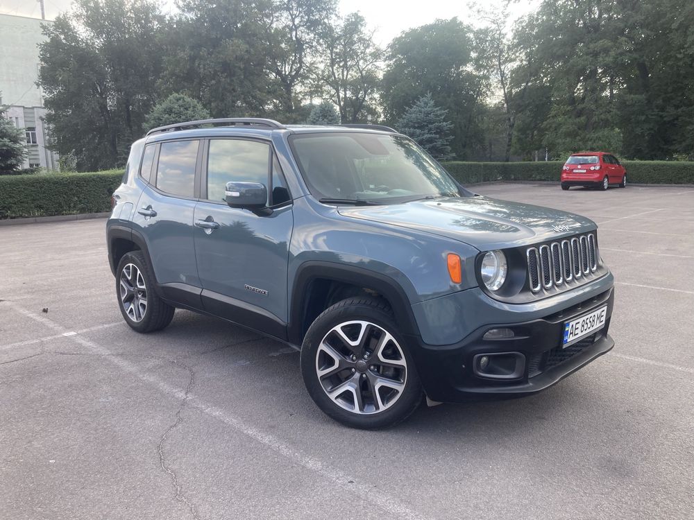 Jeep RENEGAT 2016 г 2.4 Автомат 4х4