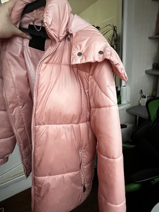 Куртка Guess розовая