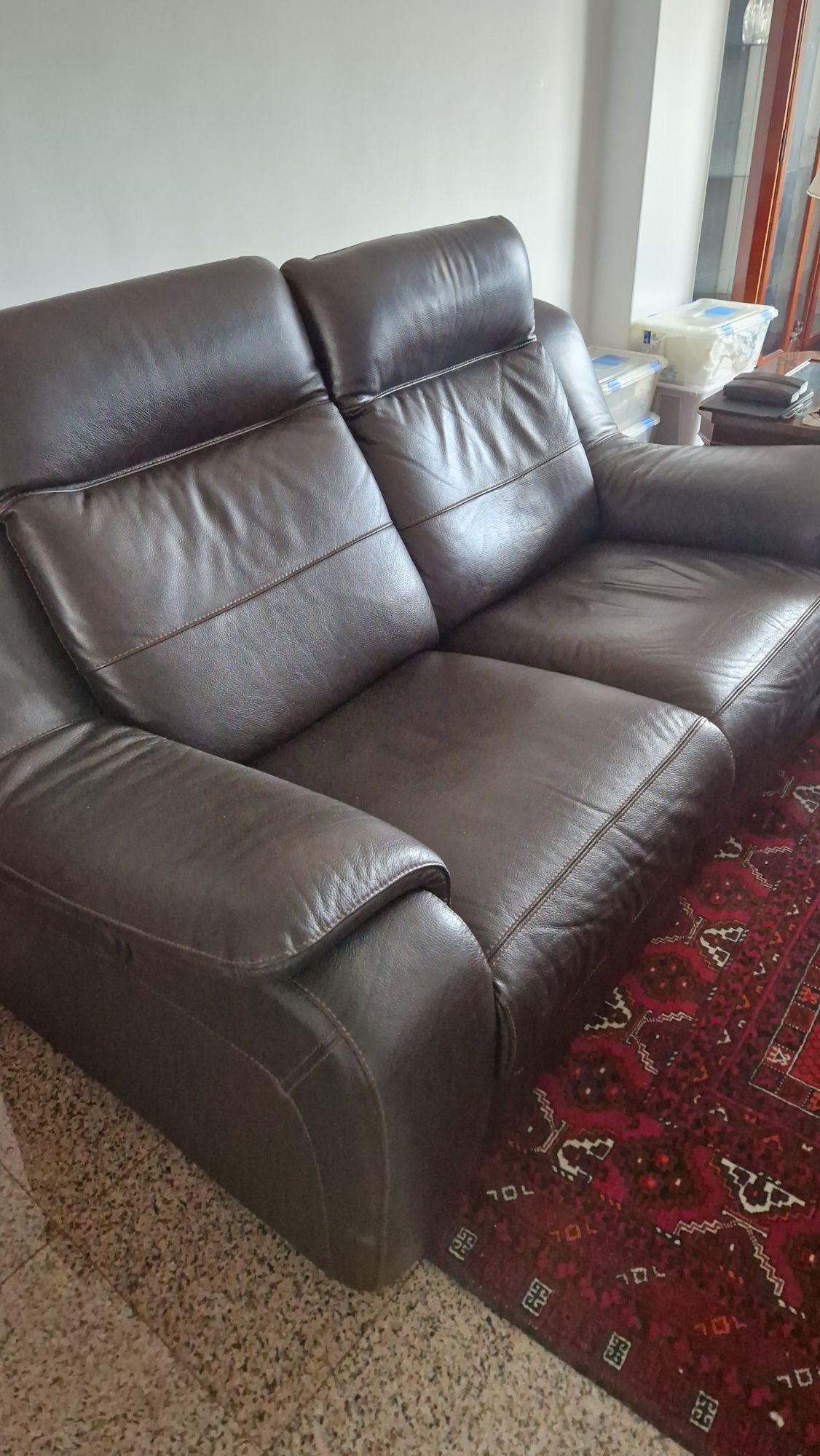 Sofa de pele extensível Chateaux d'Ax -  Preço Negociáv