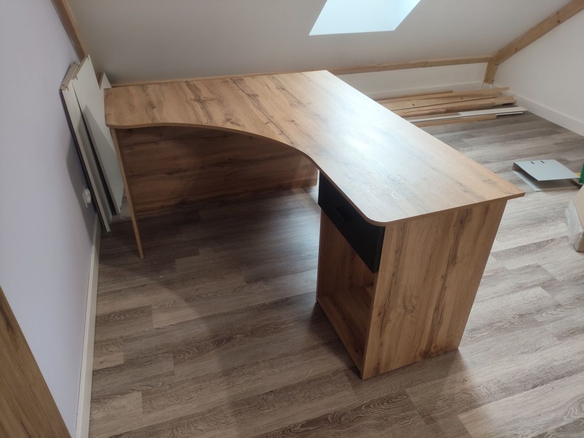 Biurko narożne dąb Craft złoty 155x125