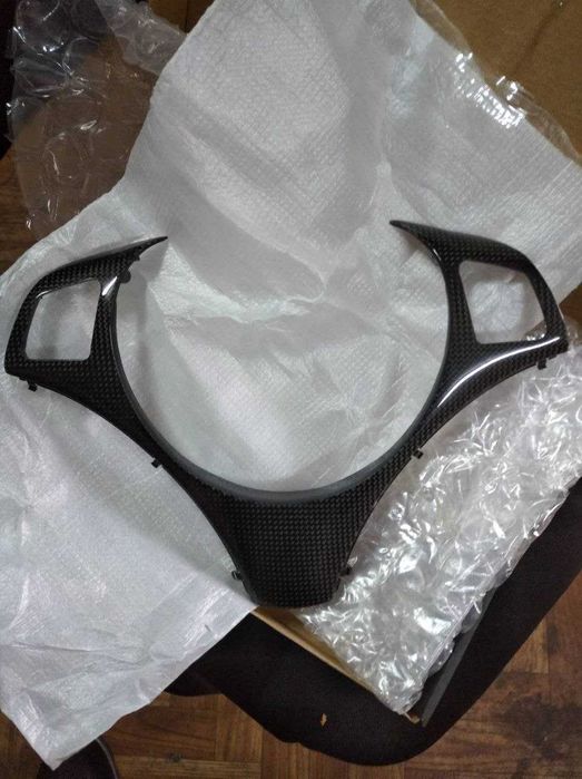 BMW E92 карбон накладка на руль