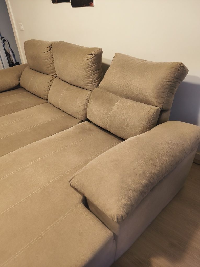 Sofá Chaise longue 3 lugares como novo