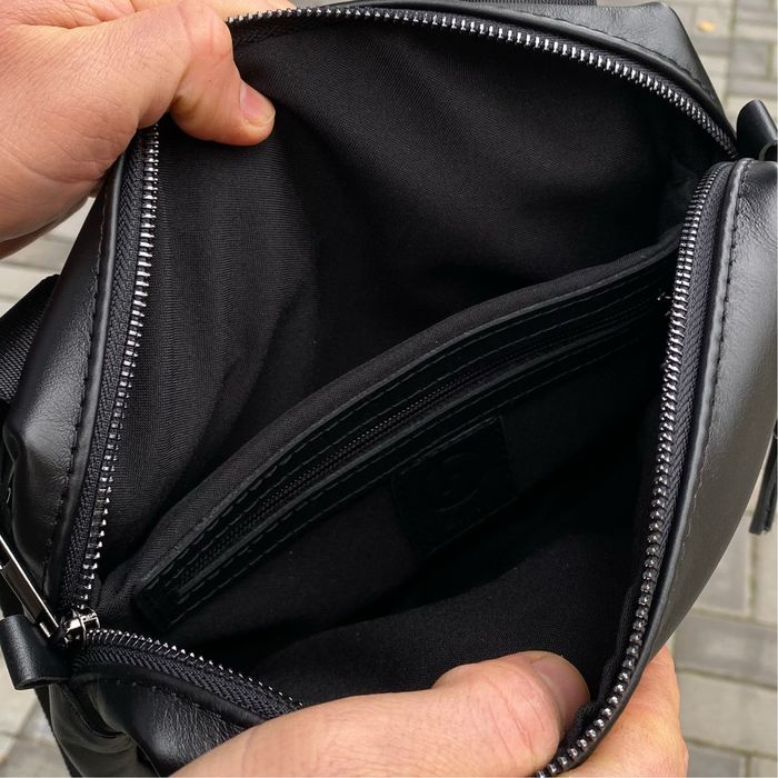 Шкіряна сумка чоловіча Натуральна шкіра чорна через плече CoreBag