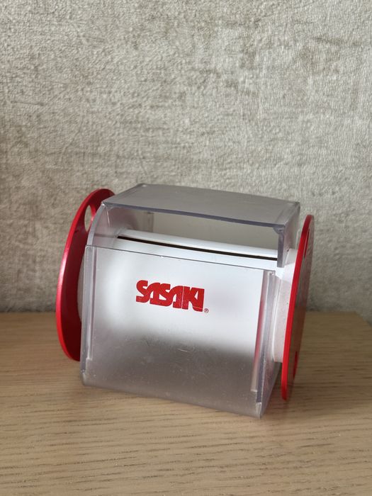 Барабан для ленты для художественной гимнастики.