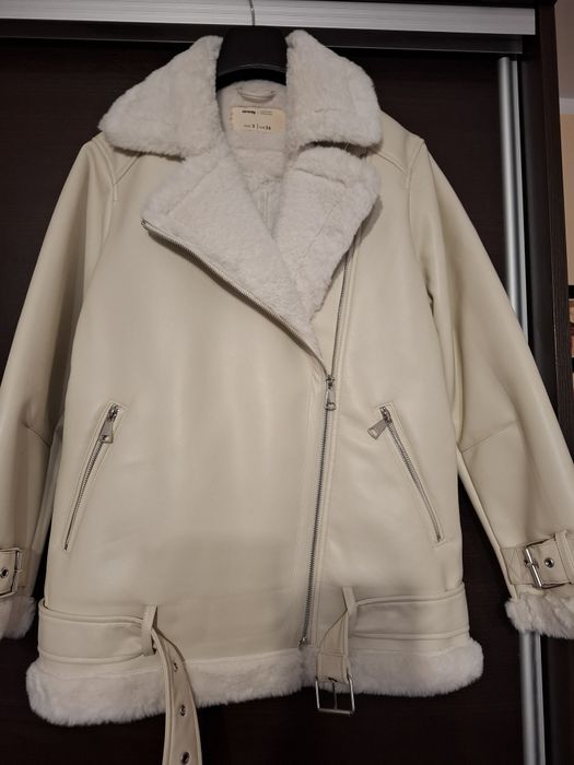 Kurtka z kożuszkiem Sinsay r. S