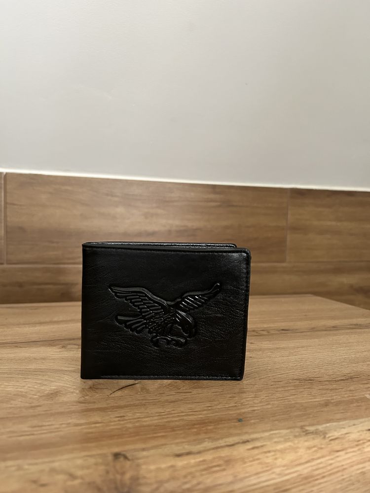 Nowy czarny portfel męski