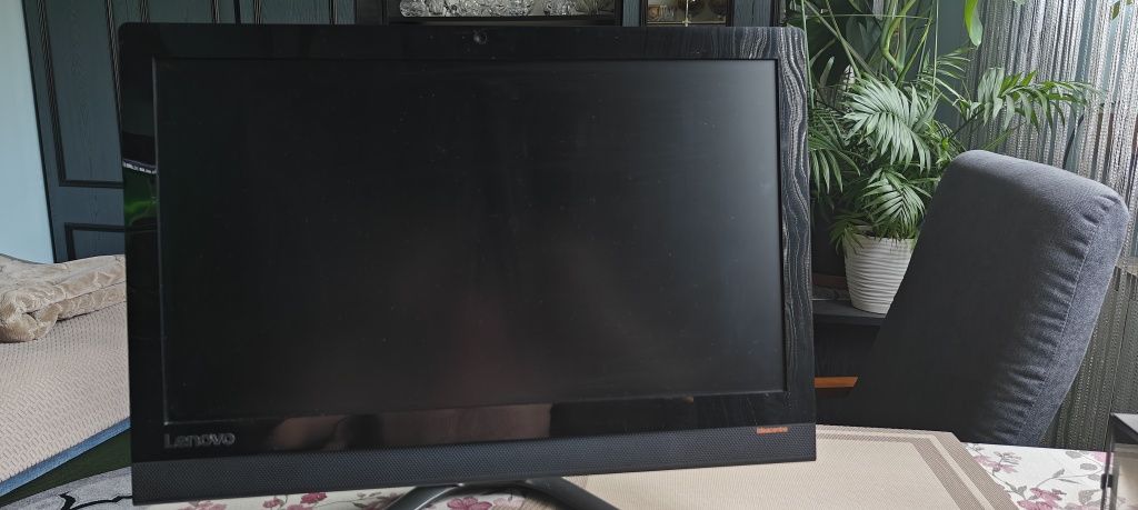 Komputer Lenovo all in one
