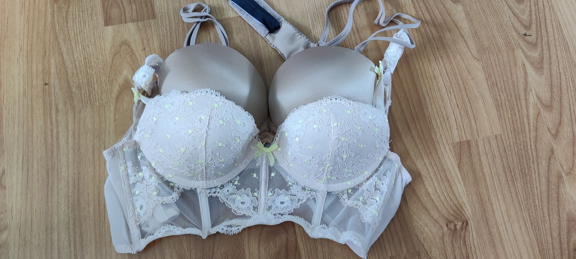 Бюстгальтер ліф бра Victoria secret пуш ап 34b