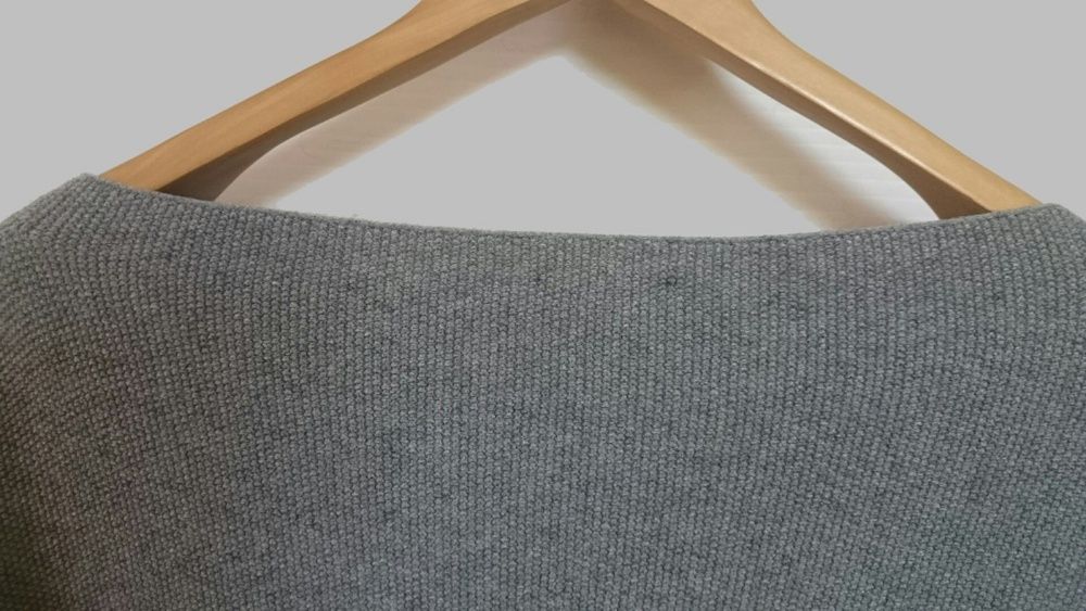 Włoski sweter z bufiastym rękawem