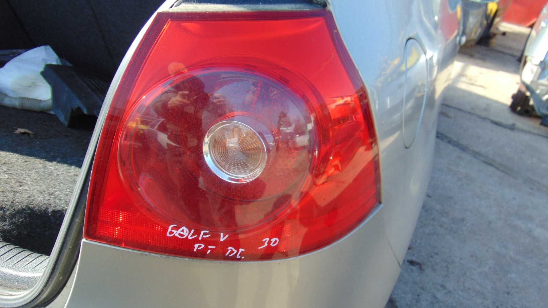 Mar4 Lampa prawa tylna w błotnik volkswagen golf 5 V HB 3D wysyłka