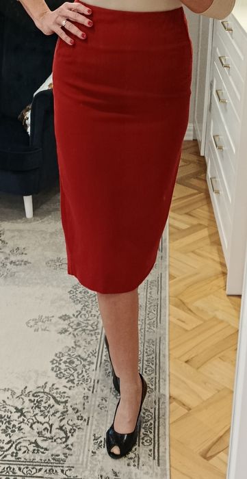 Piękna ołówkowa spódnica M