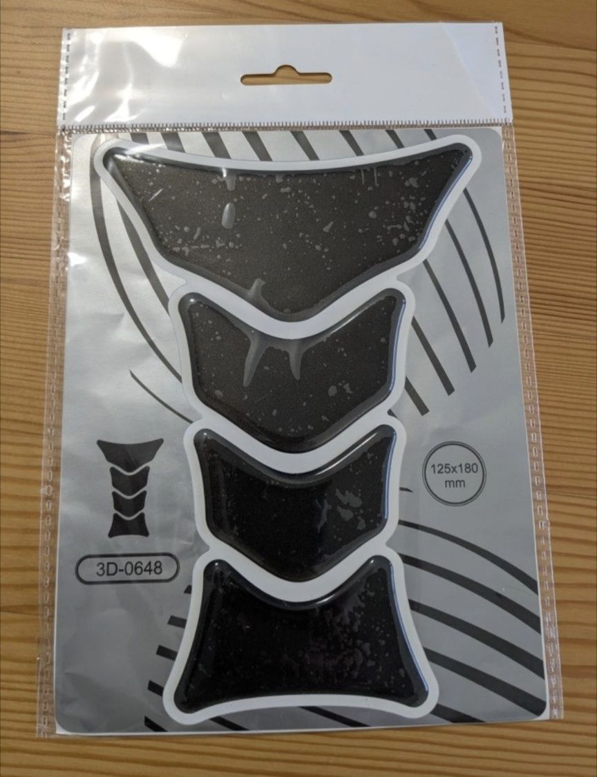 Buzinas e outro material para motos