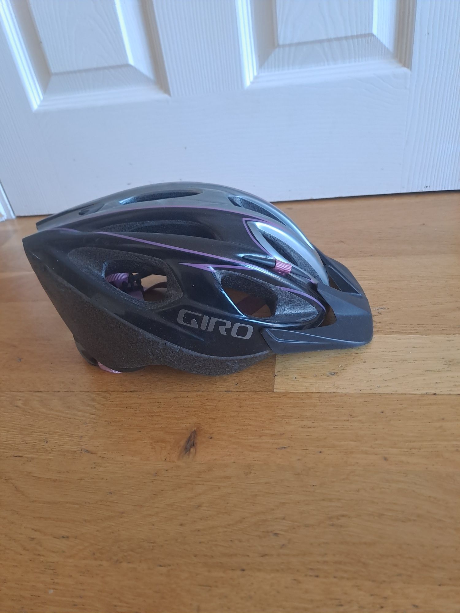 Kaski rowerowe różne
