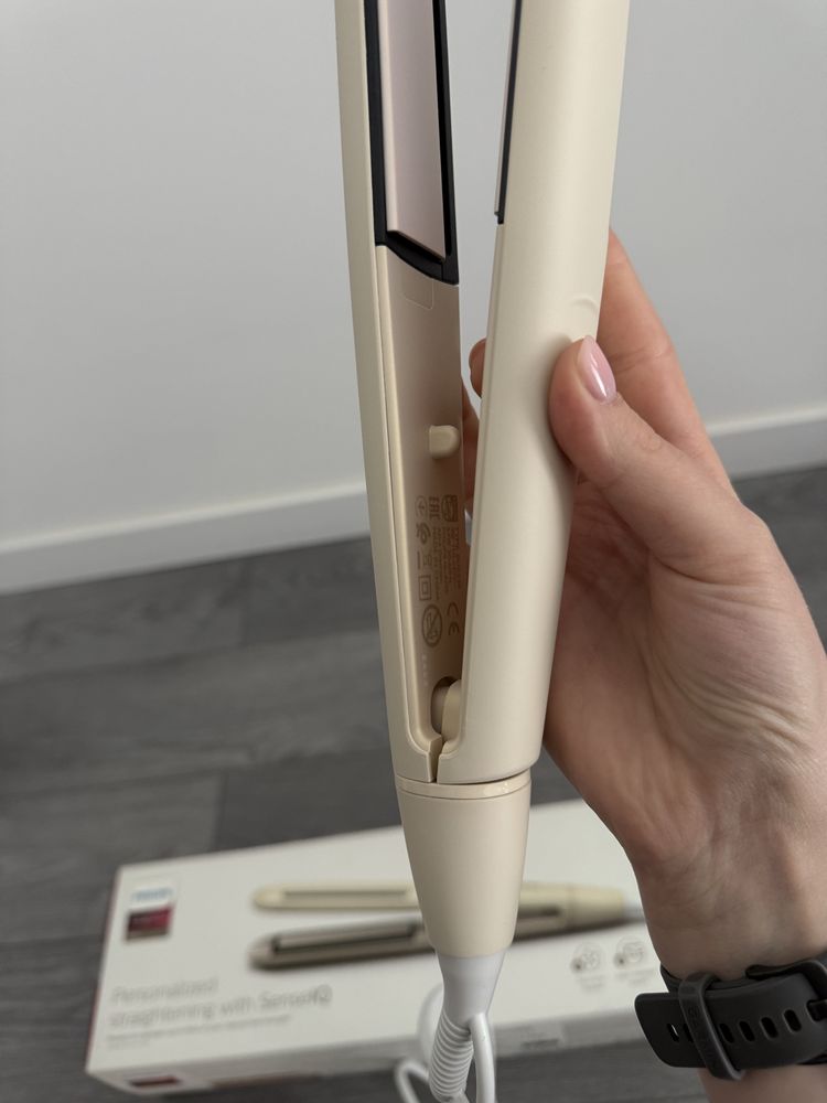 Вирівнювач волосся philips sense IQ