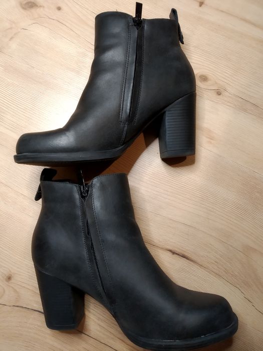 Clara Barson botki czarne na słupku 8cm 37