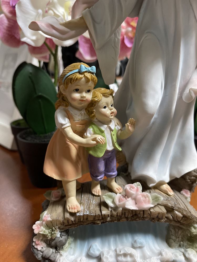 Anioł stróż figurka dla dziecka na chrzest