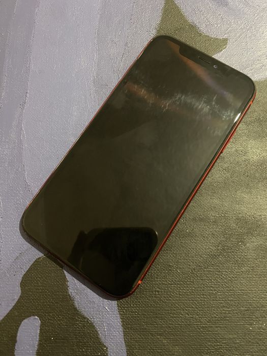 iPhone XR на 64 ГБ