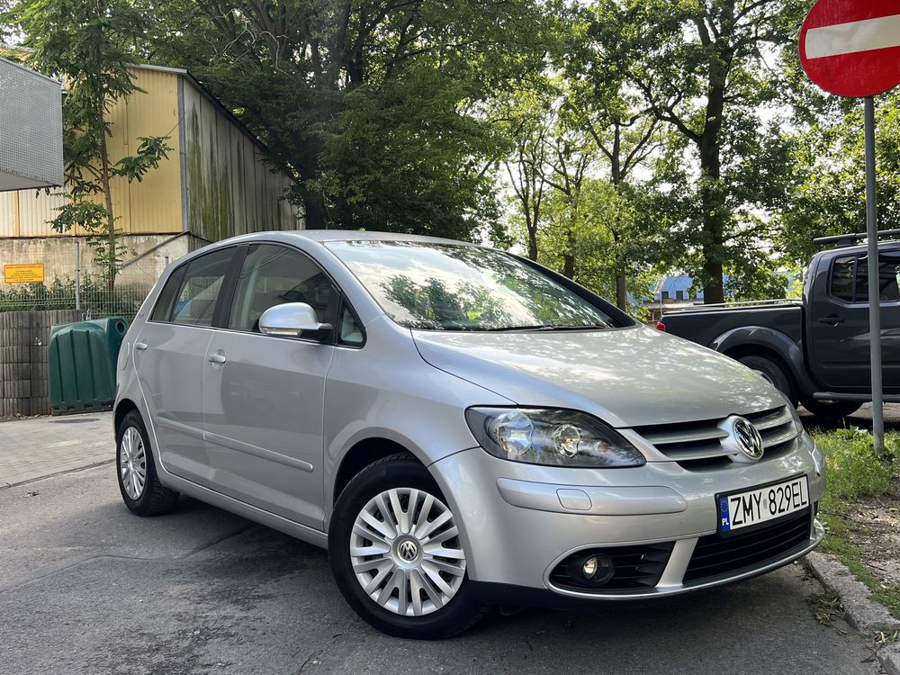 VW Golf 5 Plus 1.6 MPI 102KM 2007R Wersja TOUR PDC HAK Tempomat ISOFIX