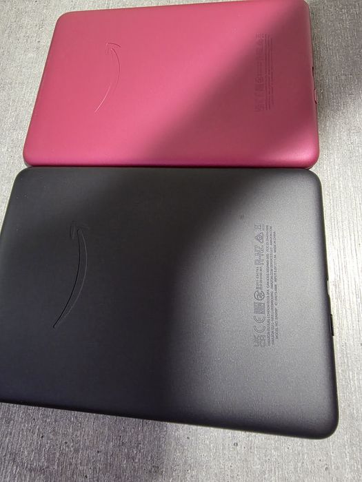 Kindle Paperwhite 2025. 12 покоління. Чорний. Червоний. 32гб. Гарантія