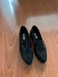 Sapatos Zilian em verniz preto, tamanho 36