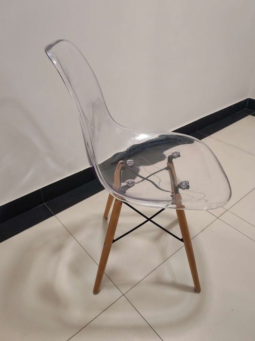 sprzedam 6 krzeseł OTAKE  nowoczesny desing 6 szt