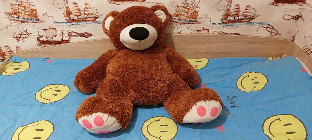 Плюшевий мішка - м'яка іграшка